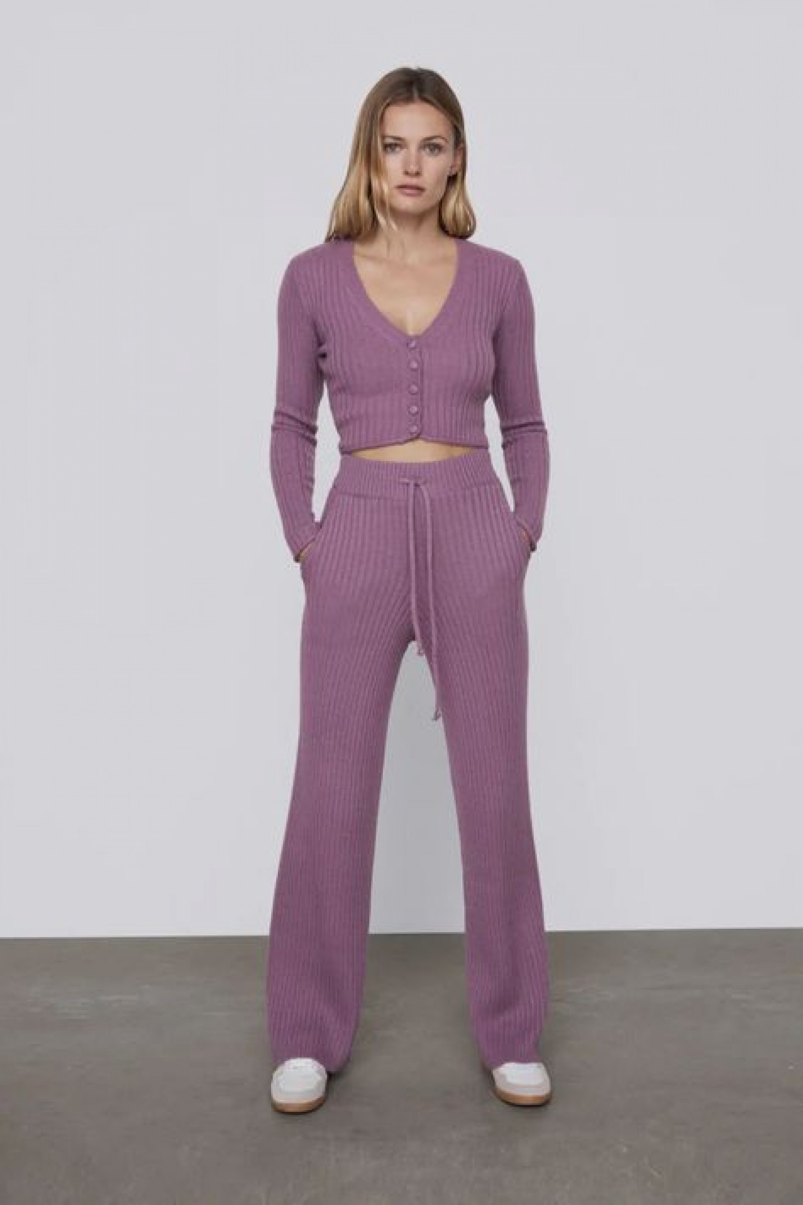 SET NỮ QUẦN DÀI ÁO CROPTOP