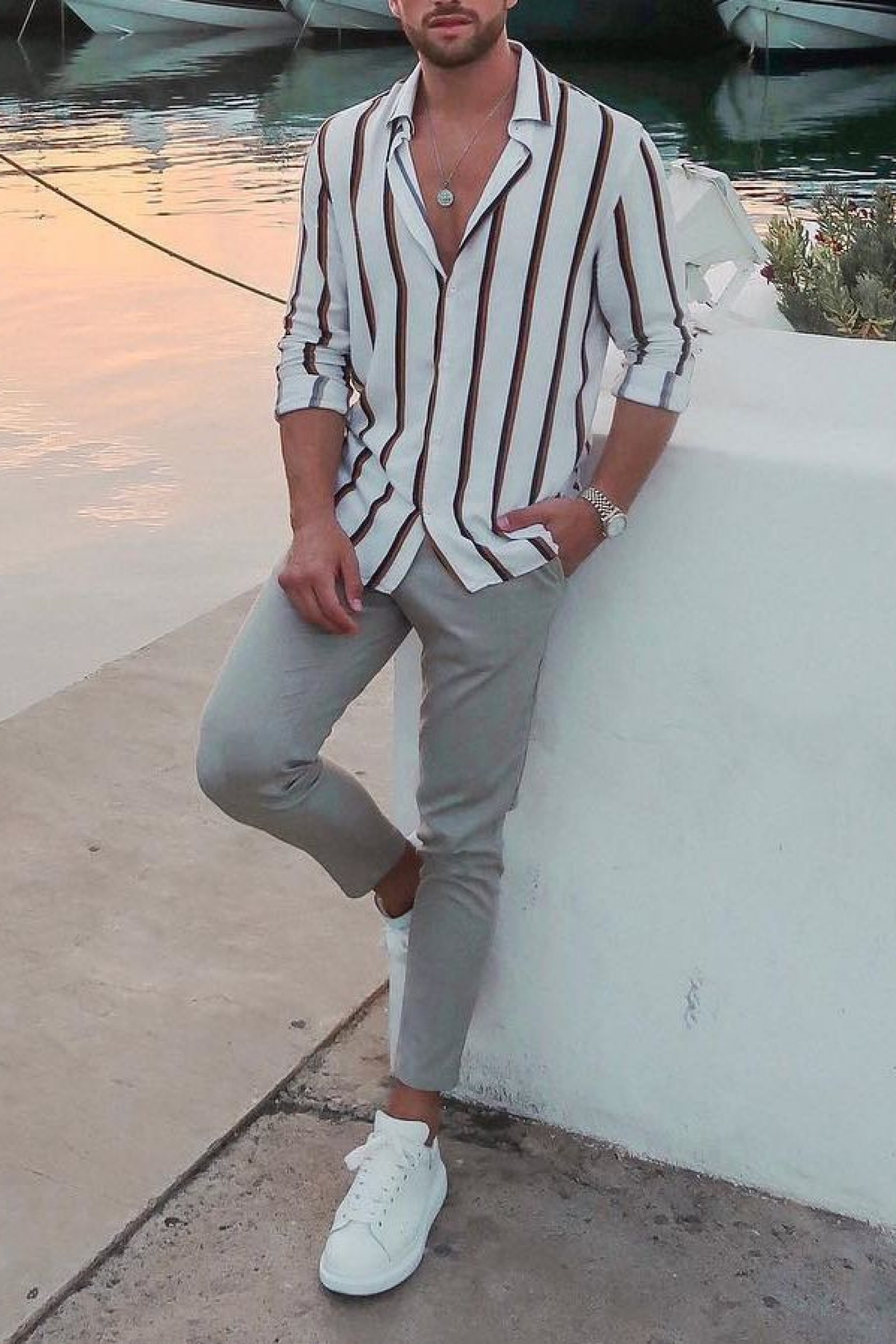 ÁO SƠ MI TRẮNG SỌC DỌC